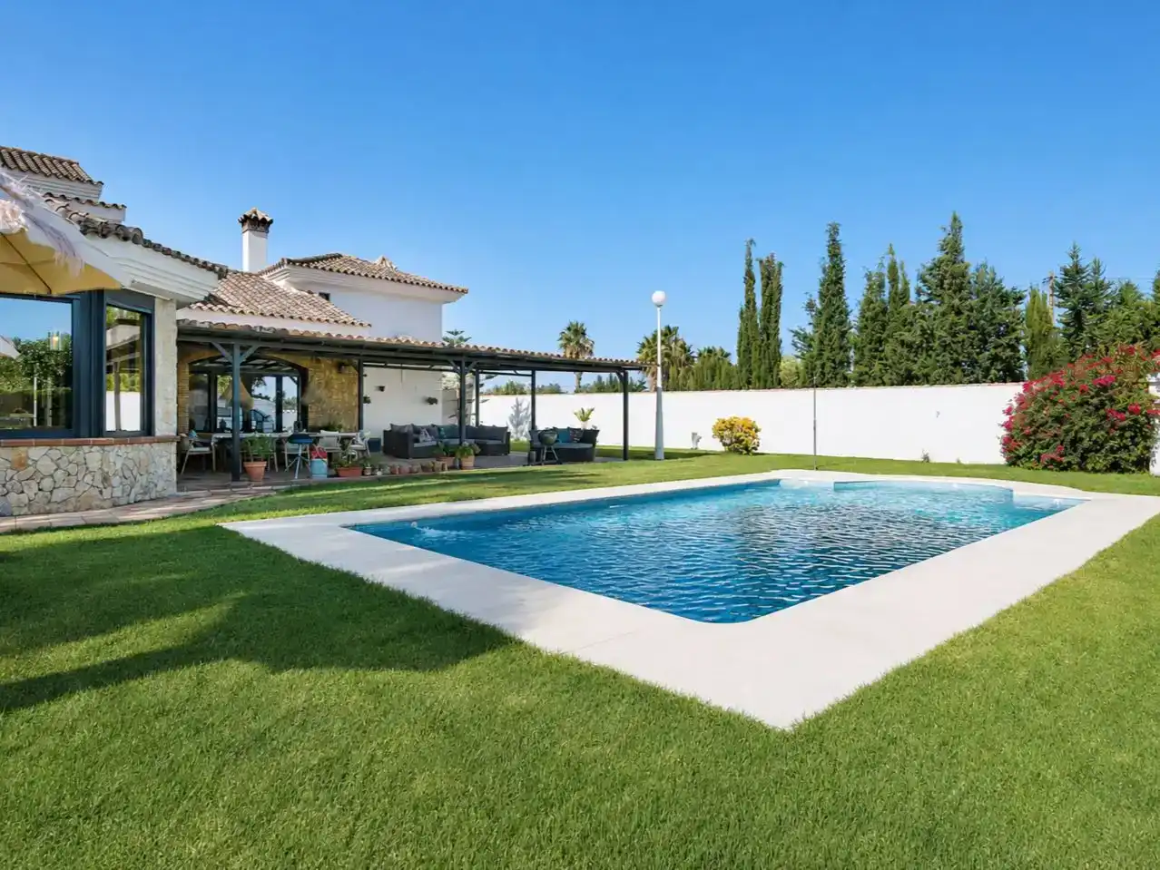 Piscina de Piso en venta en Aljaraque con Aire acondicionado, Jardín privado y Trastero