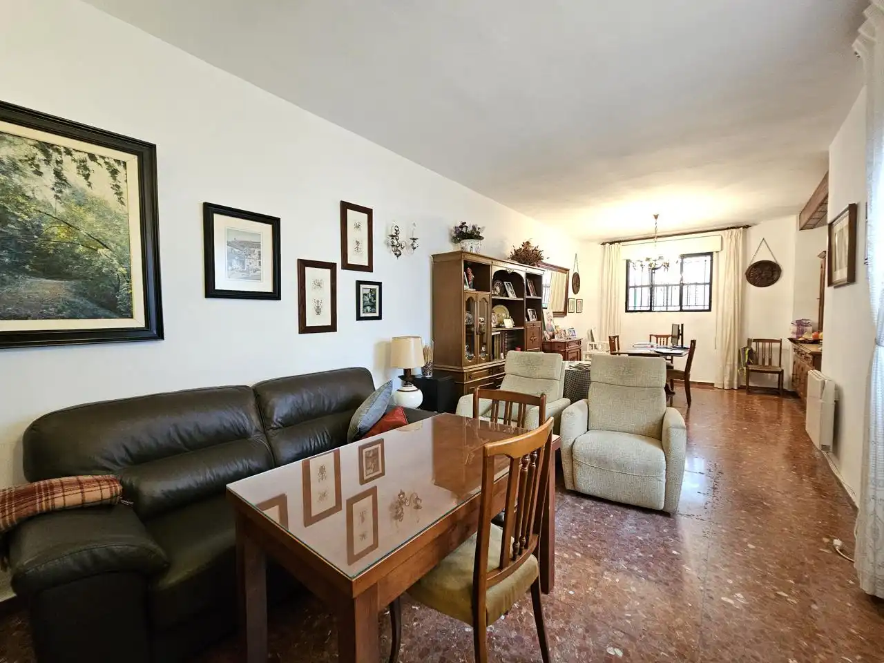 Sala d'estar de Casa o xalet en venda en Alcalá de Guadaira