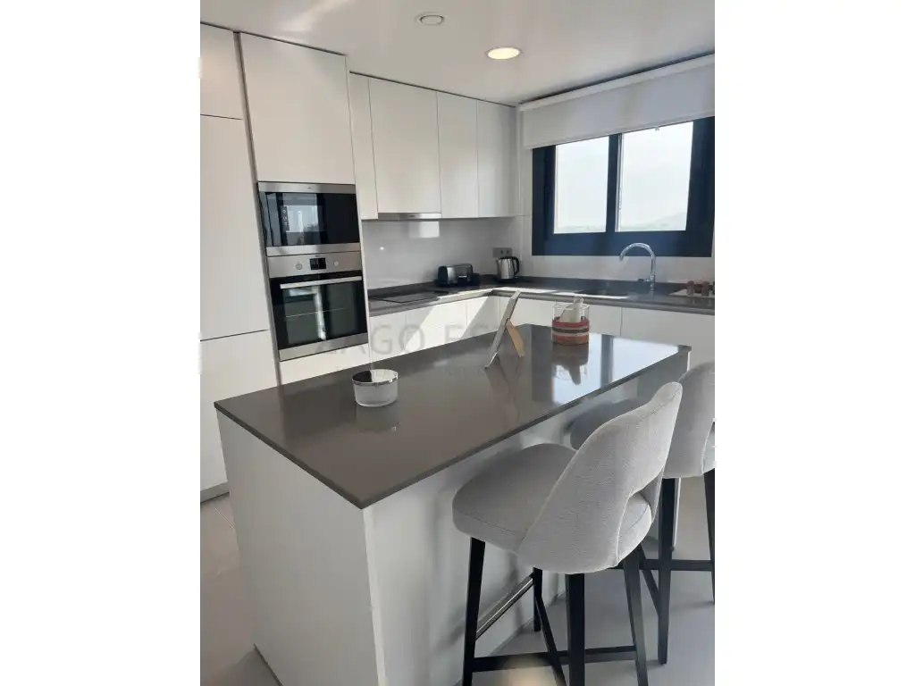 Flat with lift for sale in Calle Presidente Adolfo Suarez, imagen 7