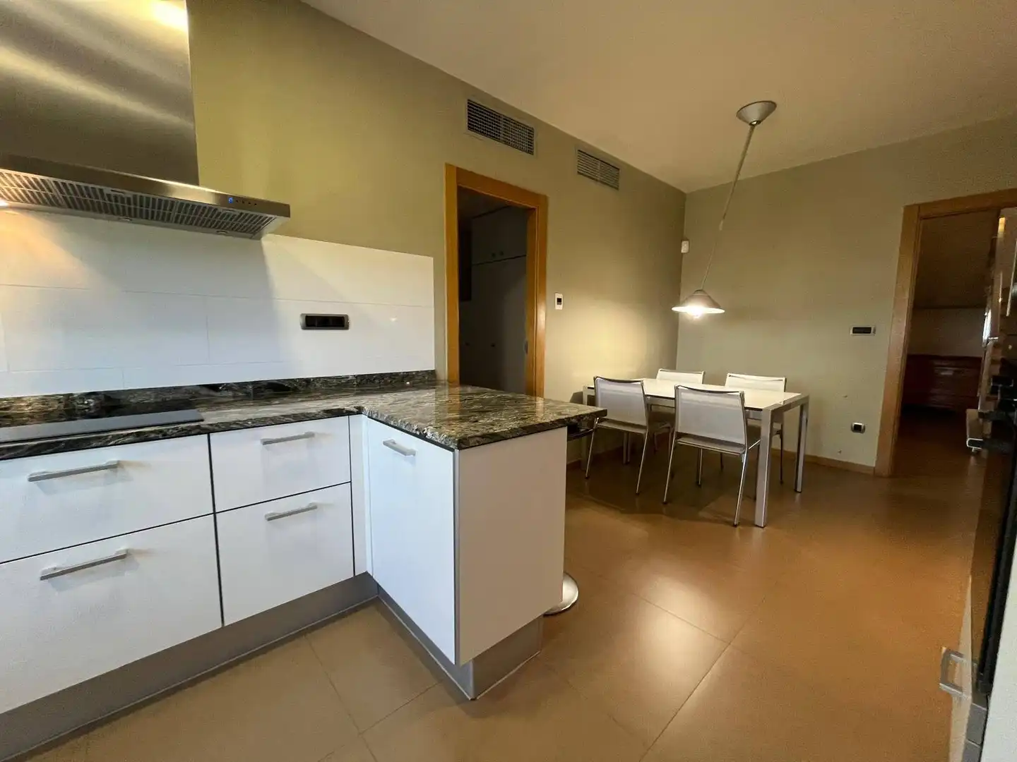 Kitchen of Houses for sale in Elche / Elx  with Air Conditioner, Private garden and Terrace