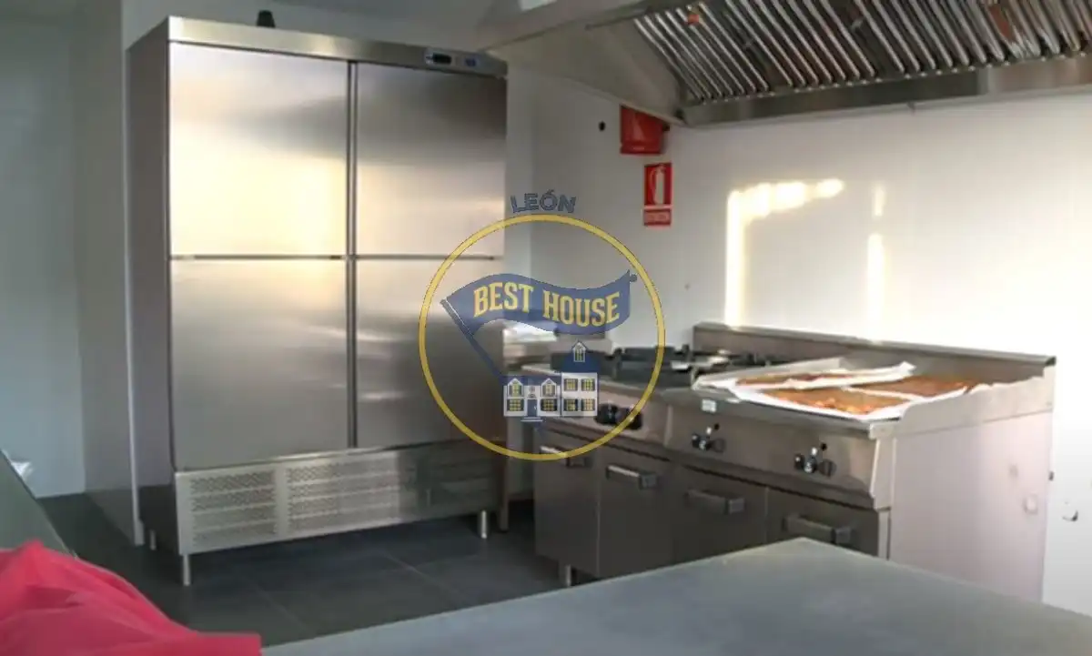 Cocina de Casa o chalet en venta en Sariegos con Calefacción, Terraza y Alarma