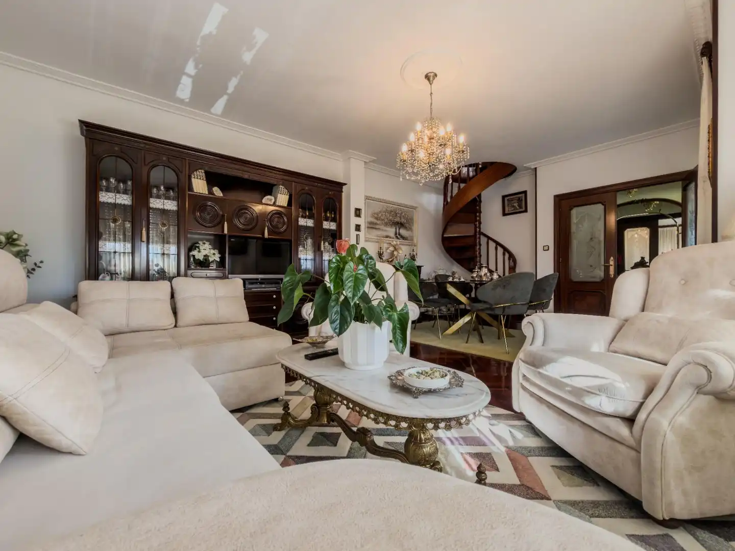 Sala d'estar de Casa o xalet en venda en Suances amb Calefacció, Jardí privat i Terrassa