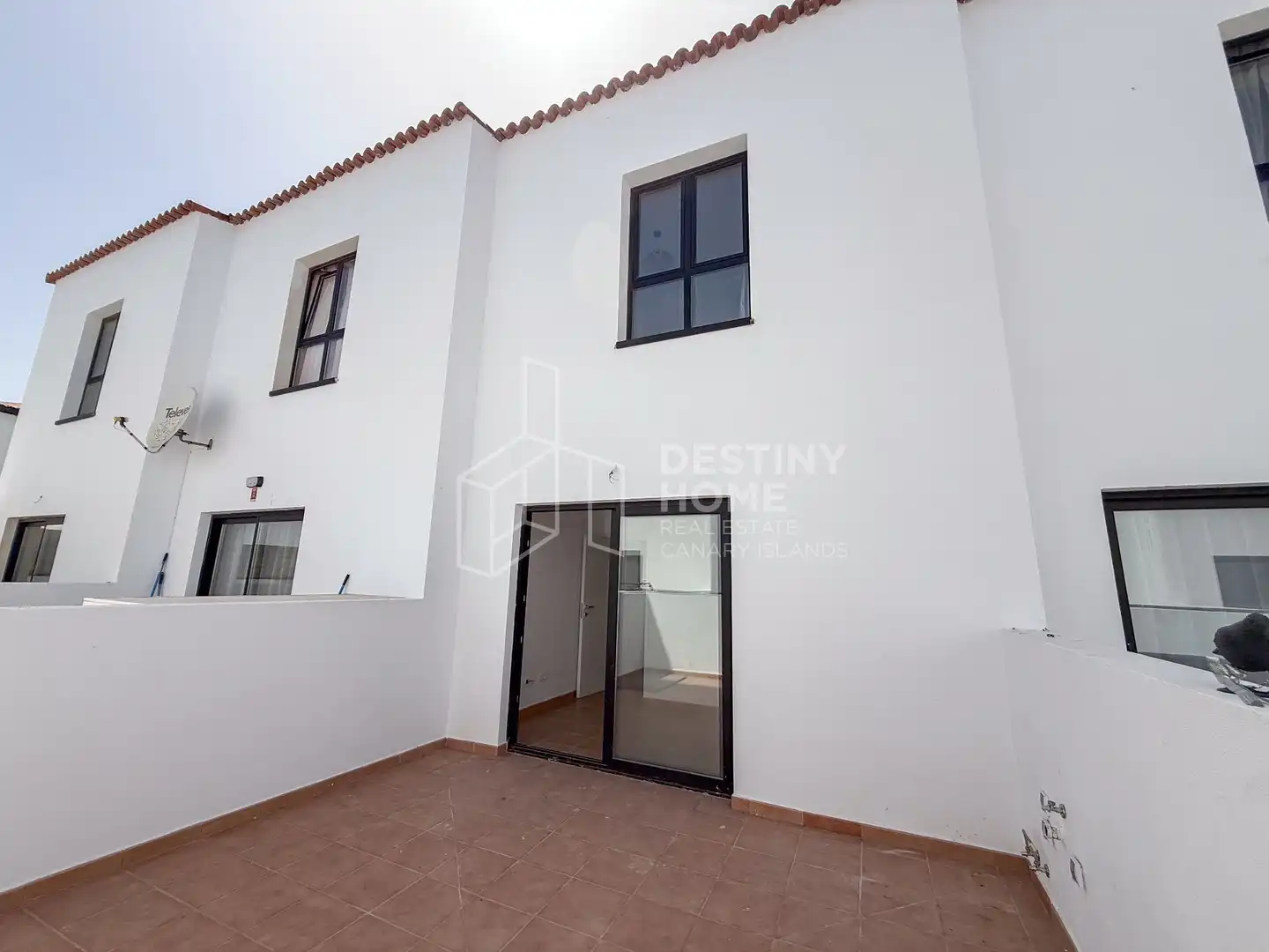 Vista exterior de Dúplex en venda en La Oliva amb Jardí privat i Terrassa