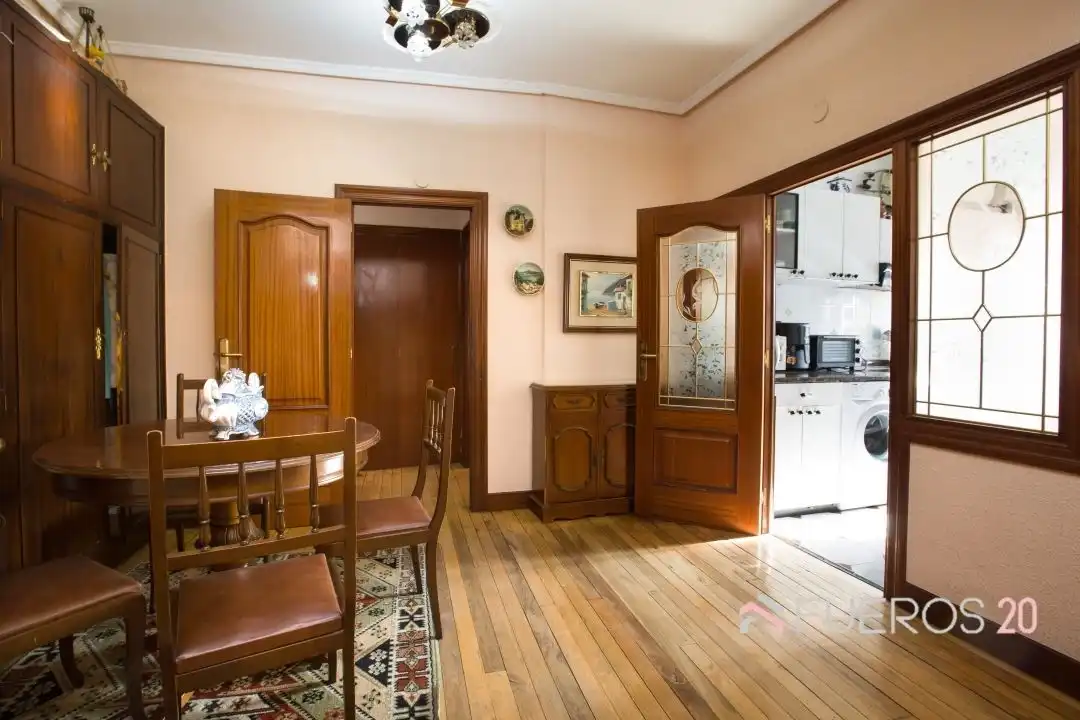 Küche von Wohnung zum Verkauf in Barakaldo  mit Terrasse, Abstellraum und Möbliert