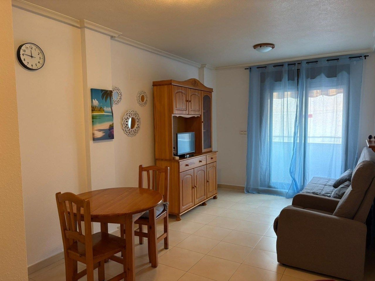 Living room of Flat to rent in Torrevieja  with Furnished and Balcony