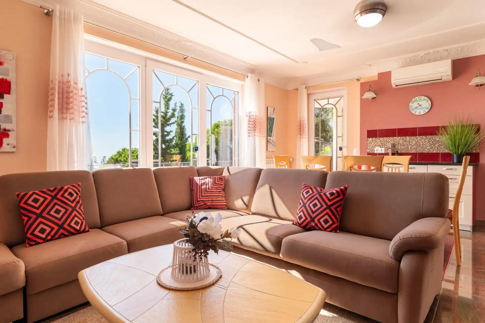 Sala d'estar de Casa o xalet en venda en Lloret de Mar amb Aire condicionat, Calefacció i Jardí privat