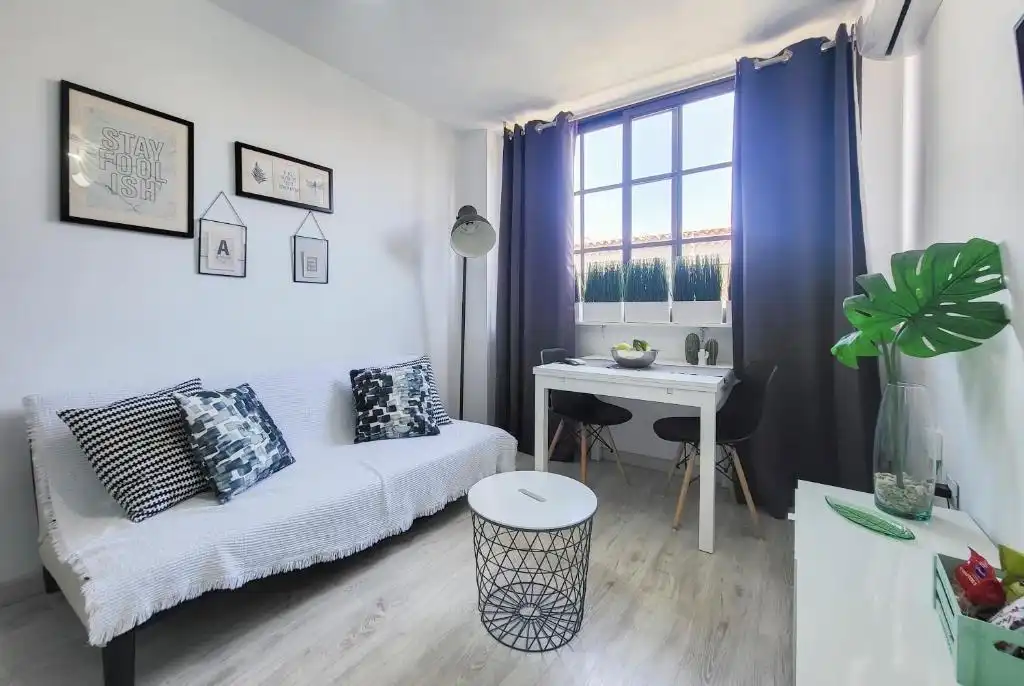 Habitación de Apartamento en venta en Arona con Aire acondicionado, Trastero y Amueblado