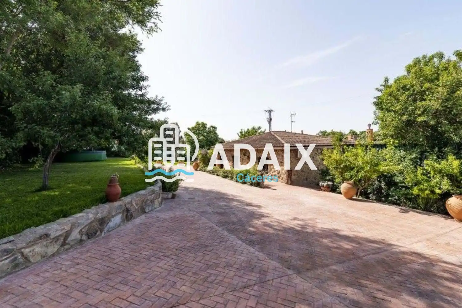Jardí de Casa o xalet en venda en Cáceres amb Aire condicionat i Terrassa