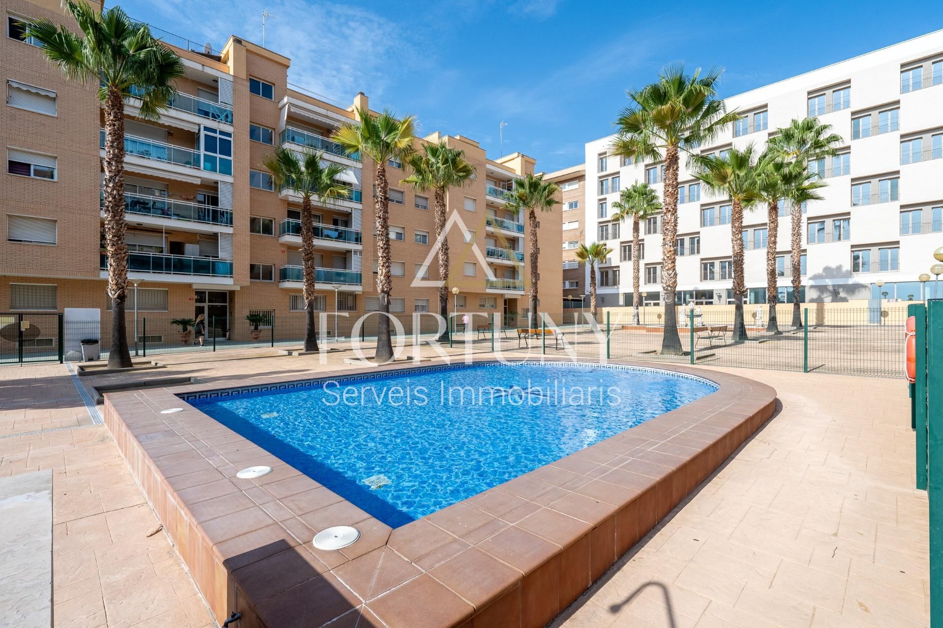 Exterior view of Flat for sale in Reus  with Air Conditioner, Heating and Private garden