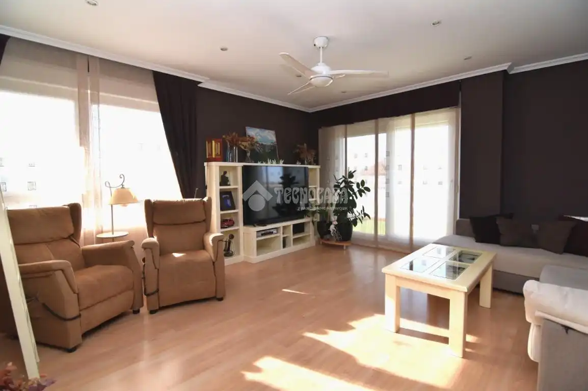 Sala d'estar de Pis en venda en Boadilla del Monte