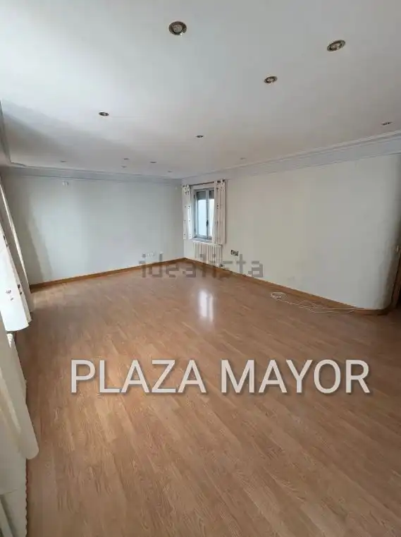 Pis amb terrassa en venda a Garrido
