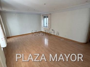 Piso con balcón en venta en Garrido