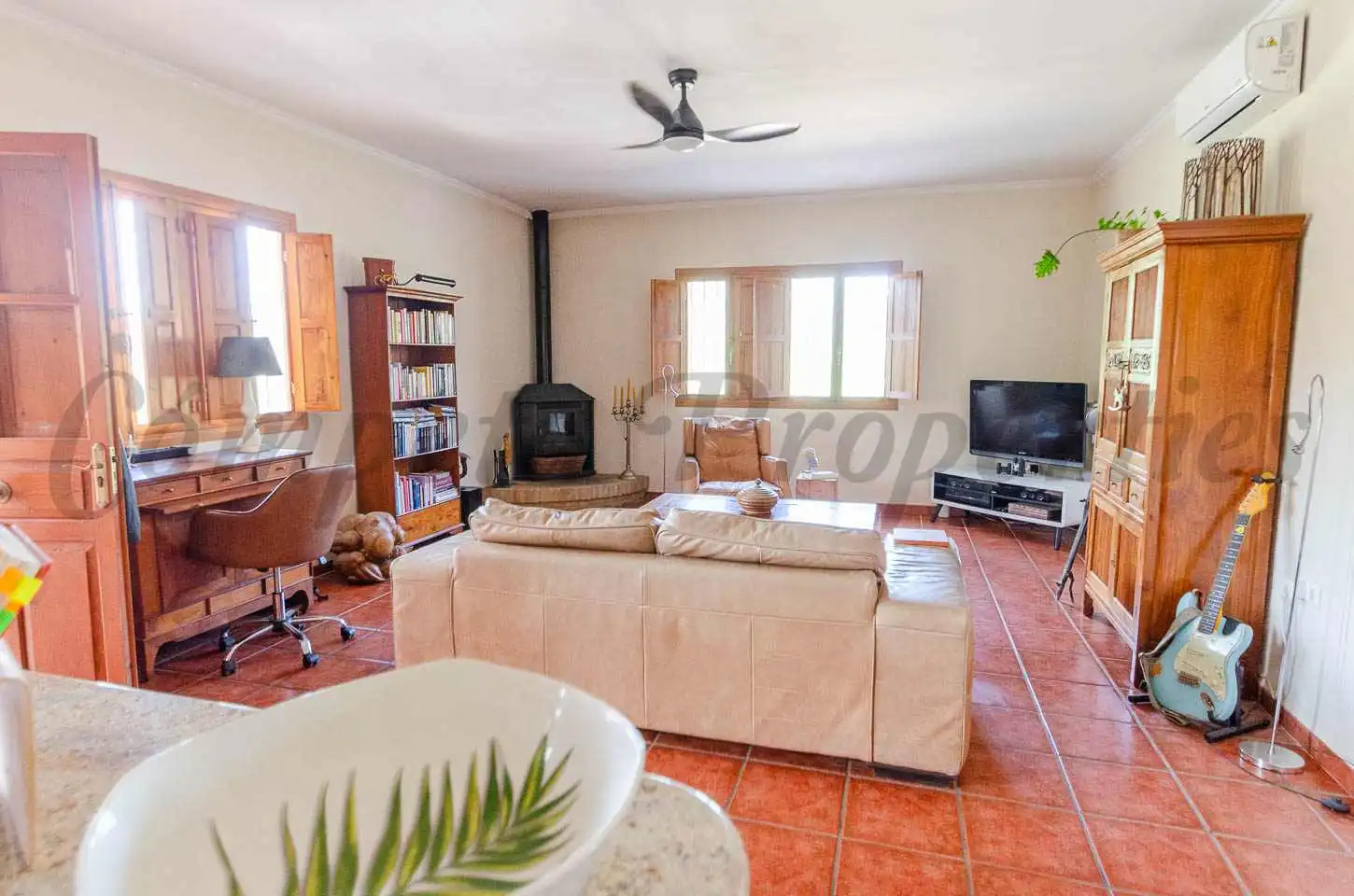 Sala de estar de Finca rústica en venta en Málaga con Aire acondicionado, Jardín privado y Terraza