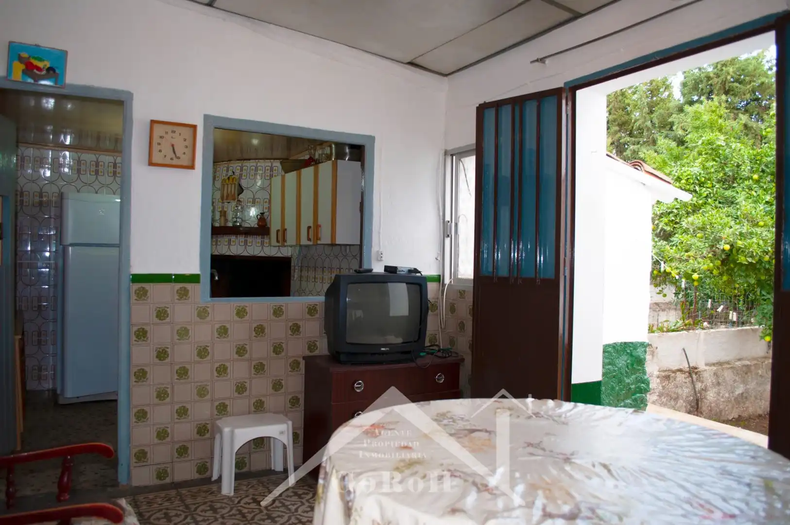 Dormitori de Casa adosada en venda en Almadén de la Plata amb Traster i Moblat
