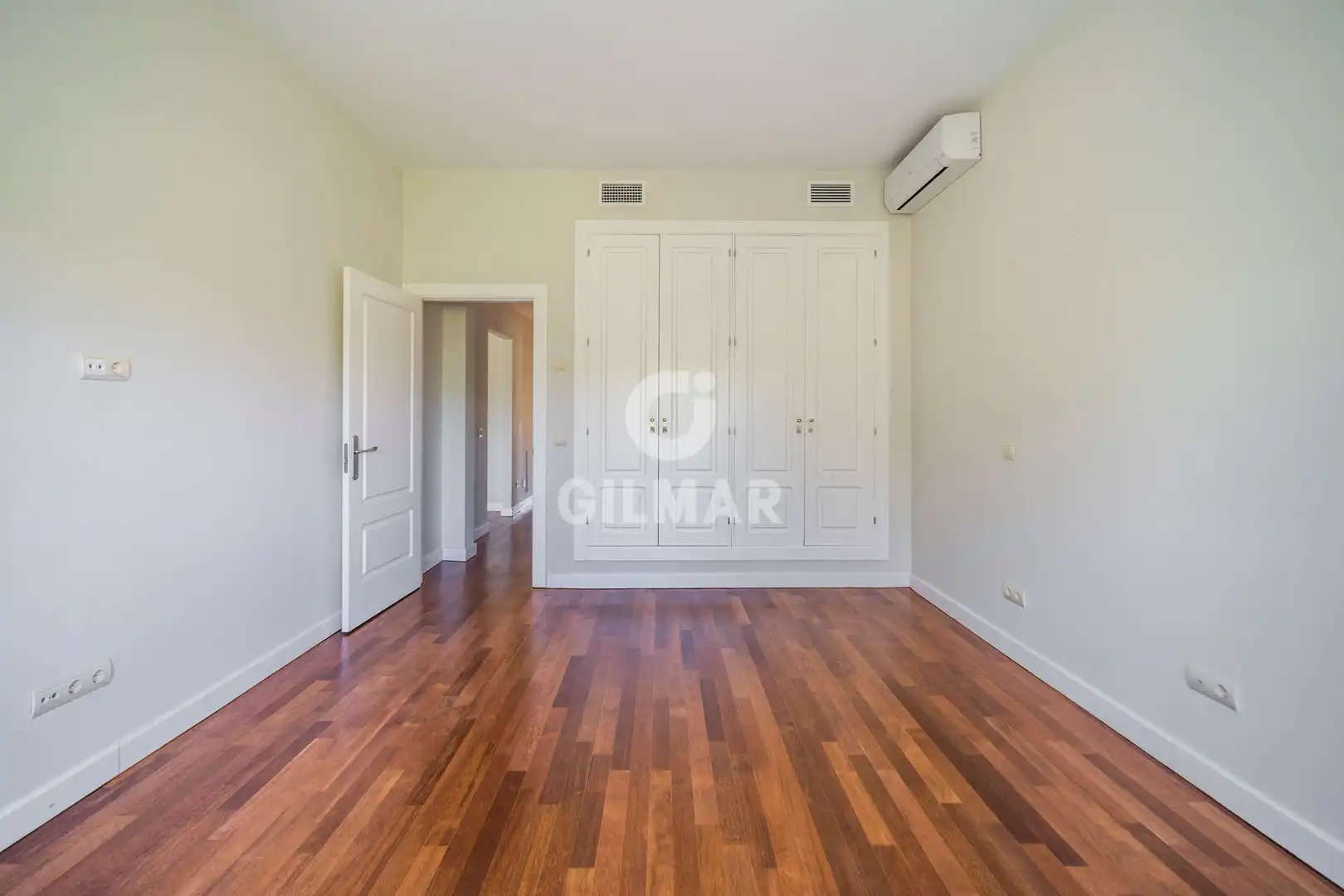 Villa con piscina in vendita a Ciudalcampo, imagen 46