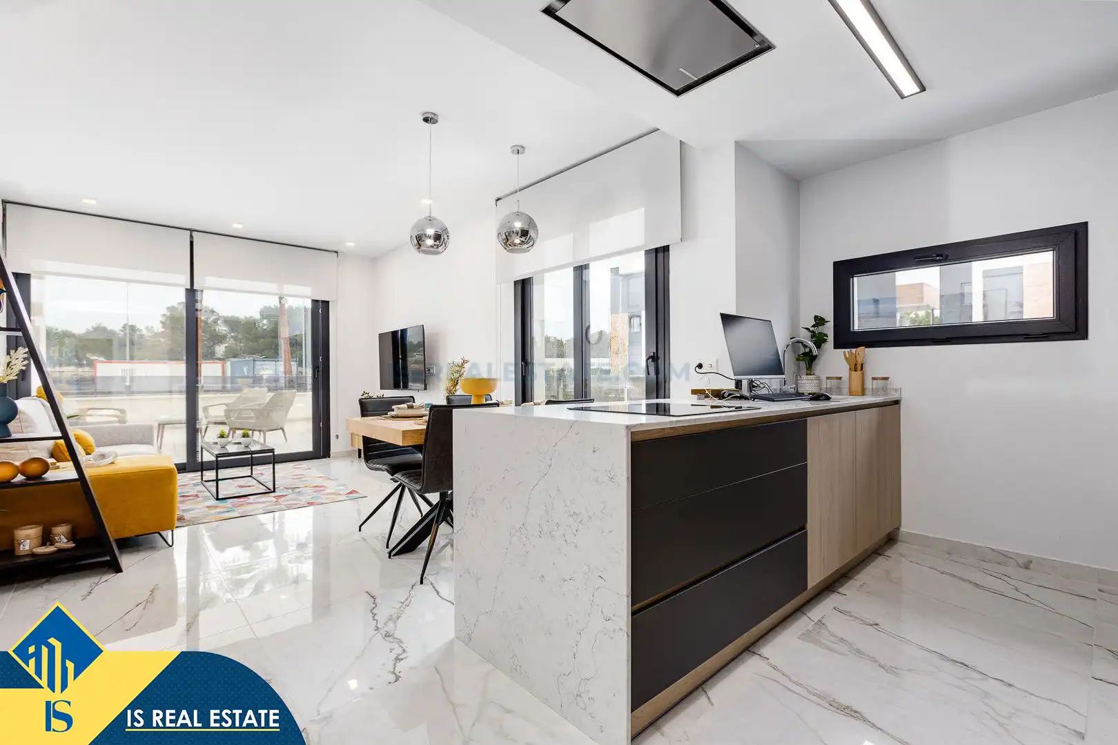 Apartamento con piscina en venta en Zona Carrefour - Urbanizaciones, imagen 5