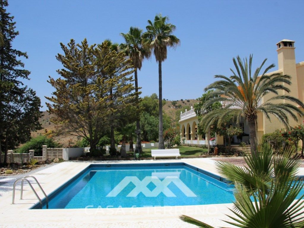 Garden of House or chalet for sale in Vélez-Málaga  with Air Conditioner, Private garden and Terrace