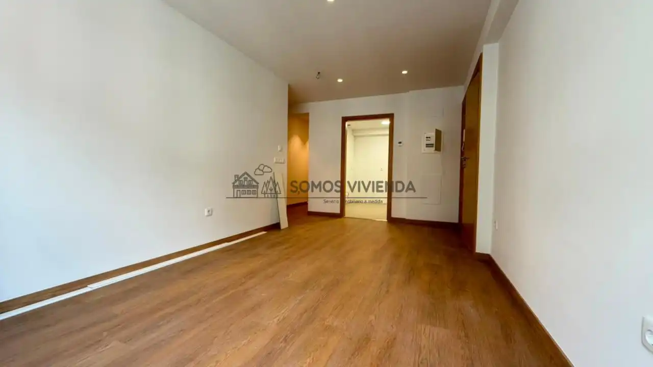 Habitación de Piso en venta en Ourense Capital  con Calefacción