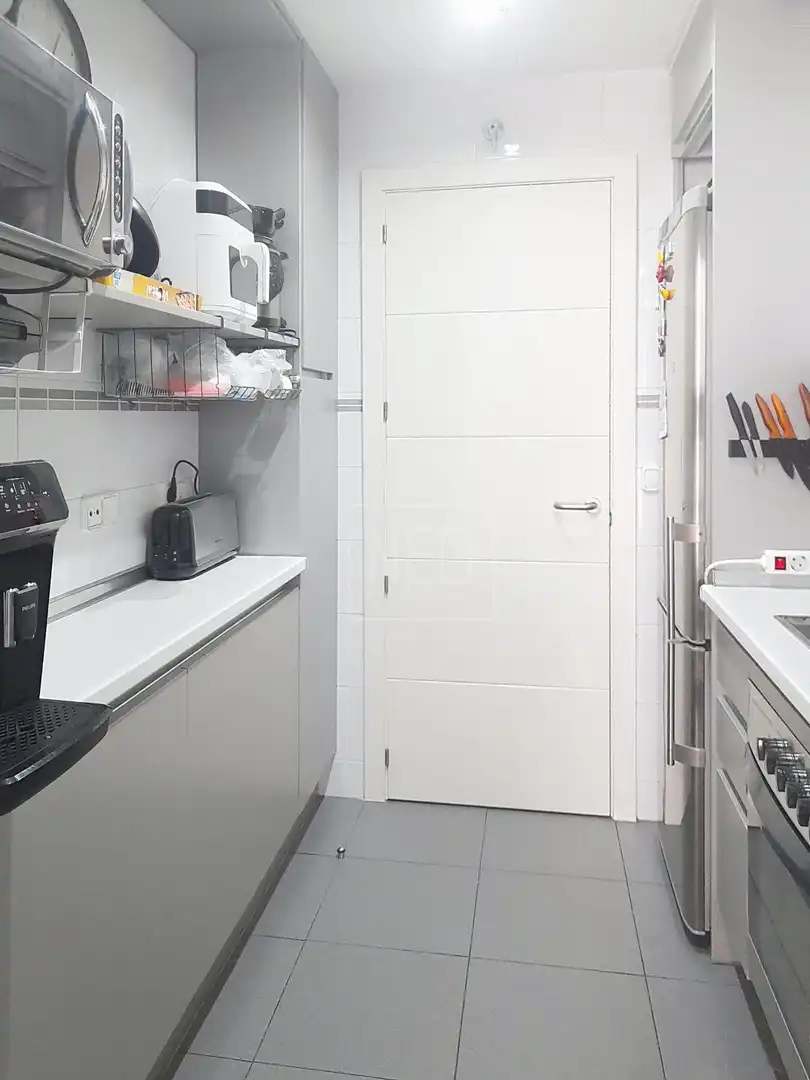 Bathroom of Flat for sale in Madrid  with Air Conditioner, Heating and Private garden