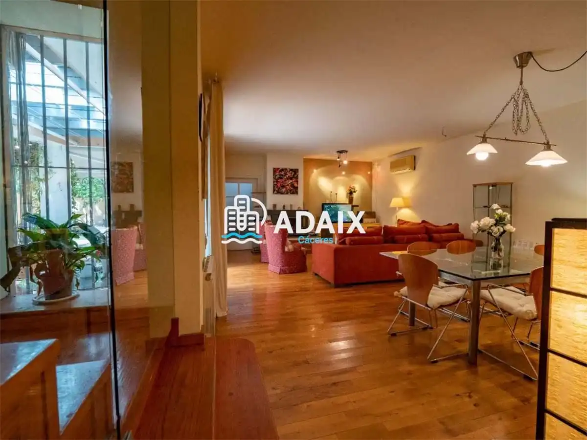 Chalet en venta en C/ ÁNGEL FERNÁNDEZ, imagen 3