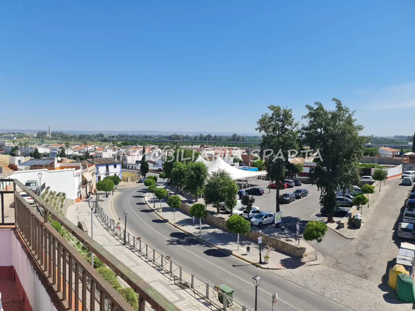 Vista exterior de Casa adosada en venta en Santiponce con Terraza, Trastero y Balcón