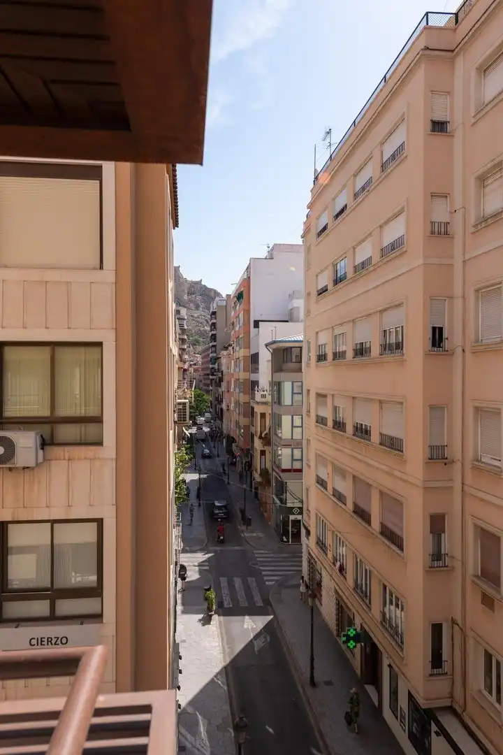 Vista exterior de Pis en venda en Alicante / Alacant amb Aire condicionat i Terrassa