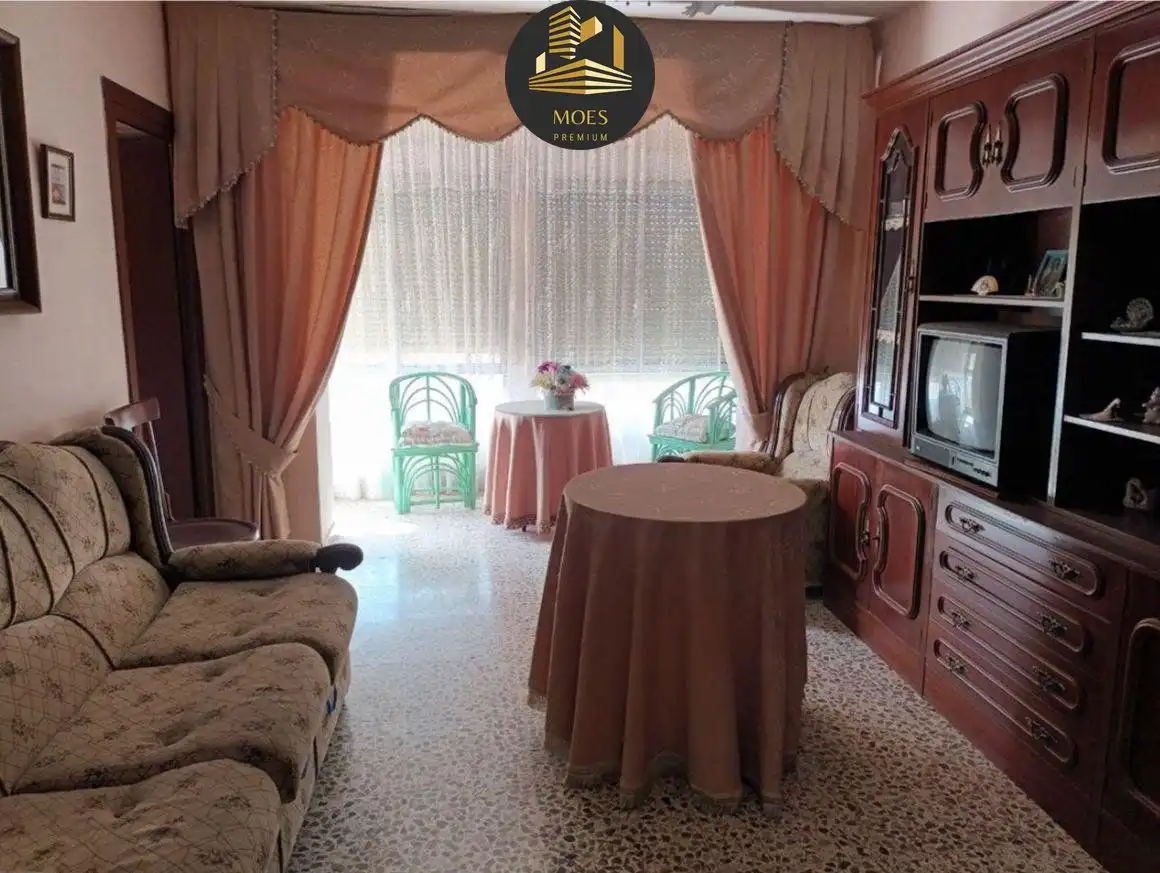 Piso con terraza en venta en Martos, imagen 2