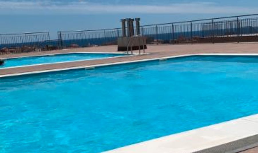Swimming pool of Apartment for sale in Vandellòs i l'Hospitalet de l'Infant  with Air Conditioner, Terrace and Furnished