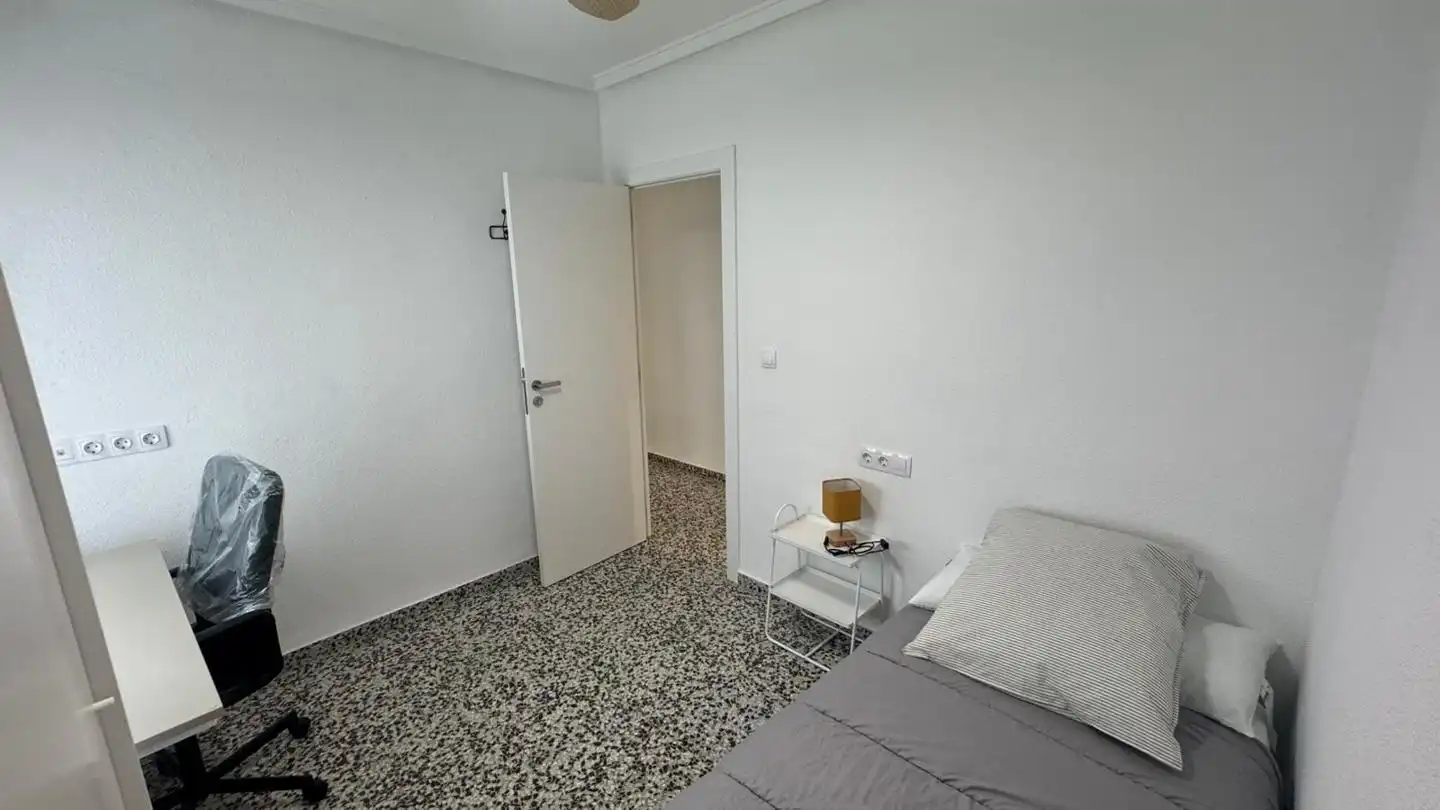 Zimmer in Mestre Marçal, Torrefiel