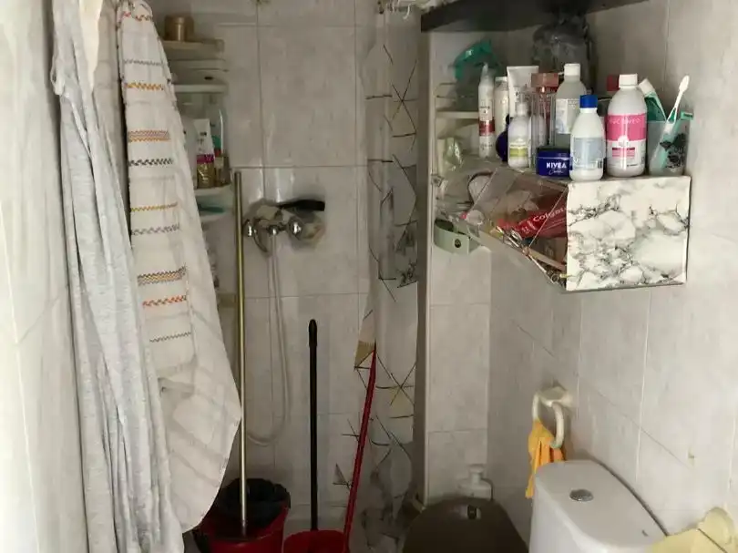 Bany de Pis en venda en Tortosa amb Balcó