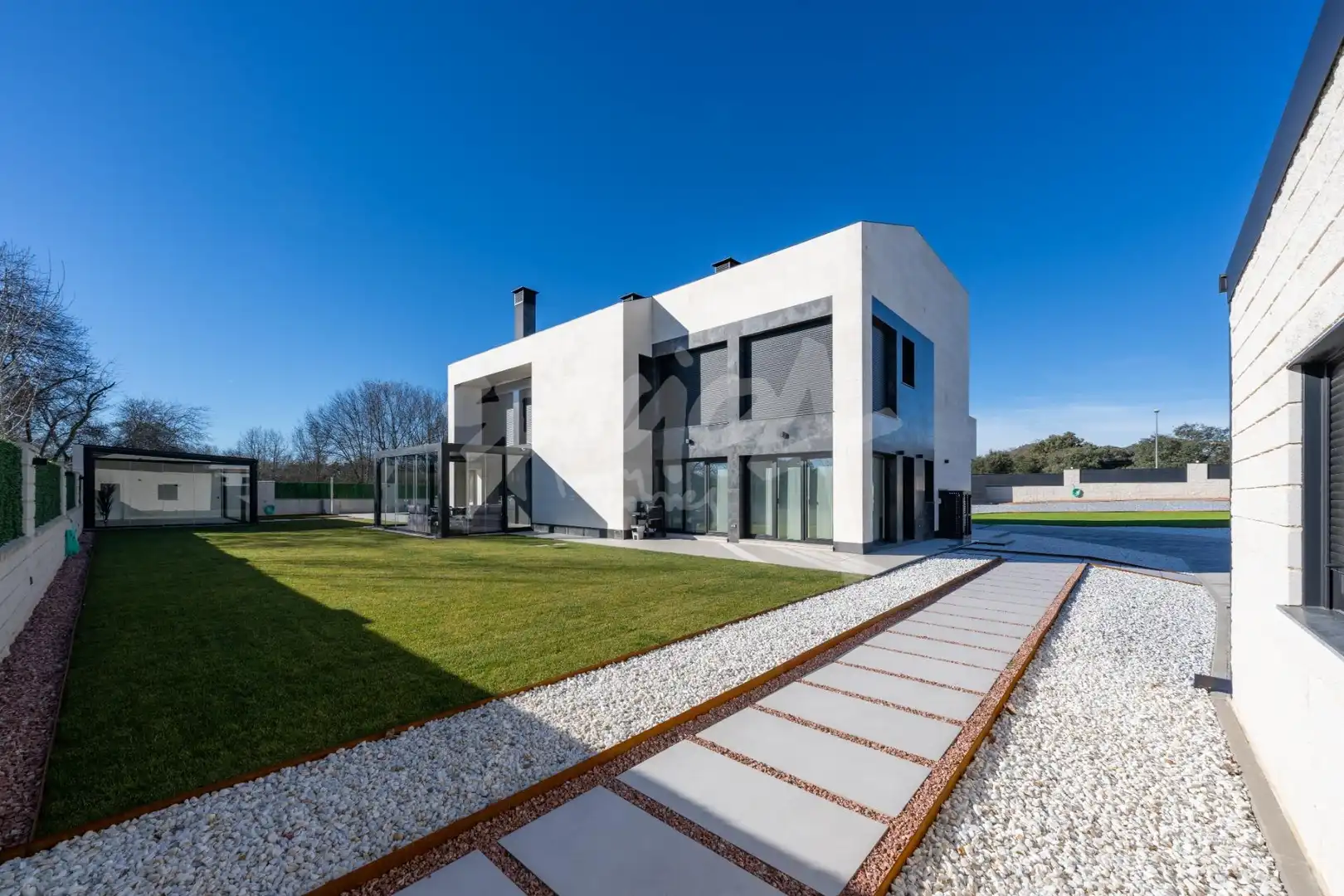 Vista exterior de Casa o xalet en venda en Colmenarejo amb Calefacció, Jardí privat i Terrassa