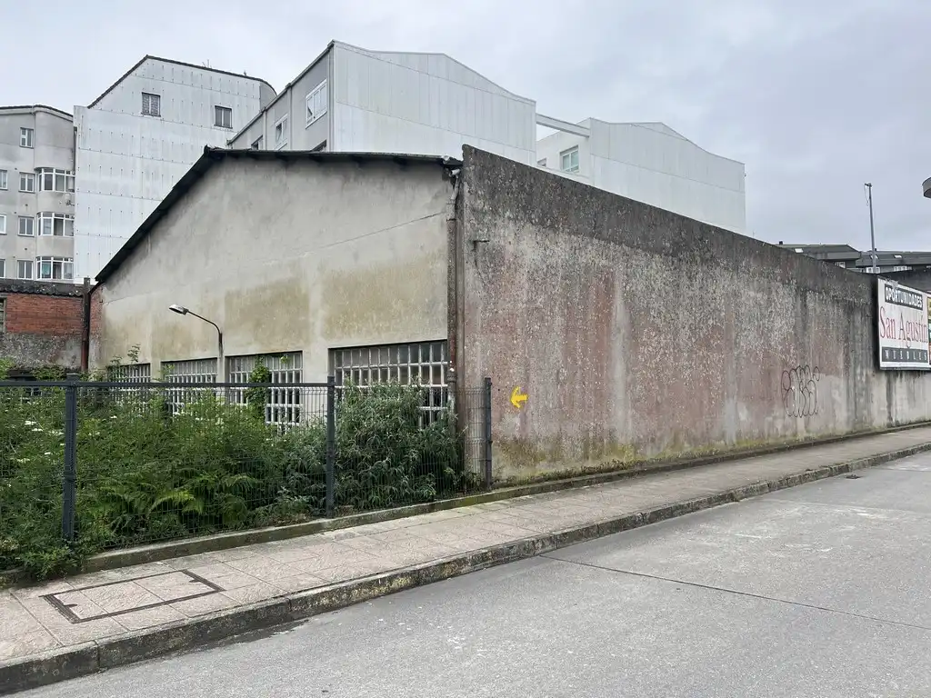Vista exterior de Nau industrial de lloguer en Culleredo