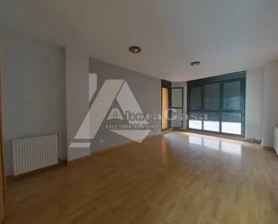 Living room of Flat for sale in Parla  with Storage room, Oven and Balcony