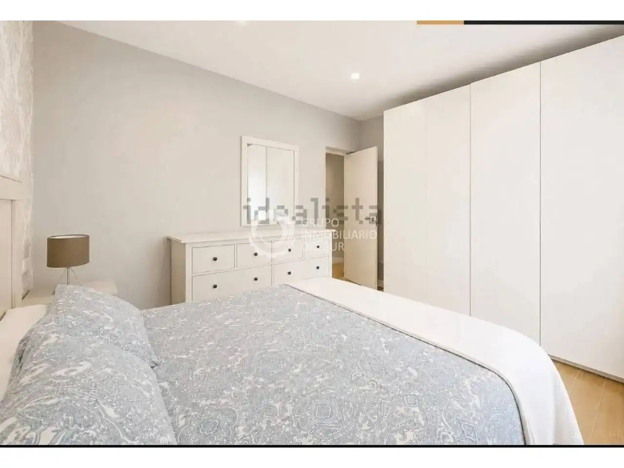Habitación de Piso en venta en Cádiz con Terraza y Alarma