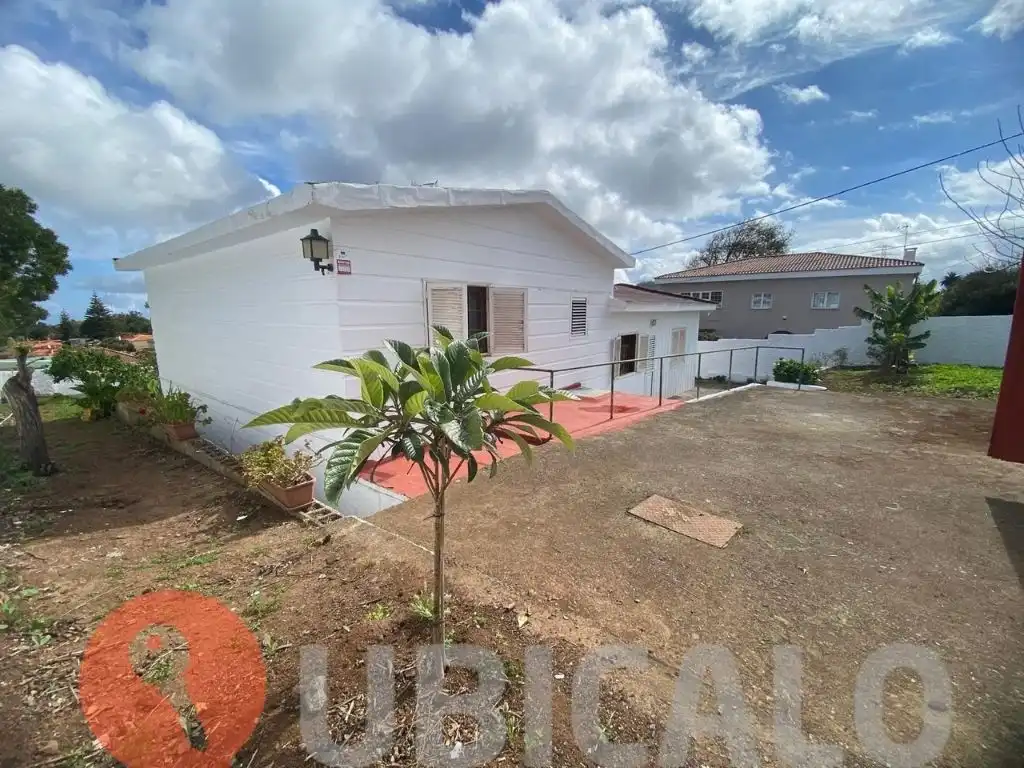 Vista exterior de Casa o xalet en venda en San Cristóbal de la Laguna amb Jardí privat, Terrassa i Traster