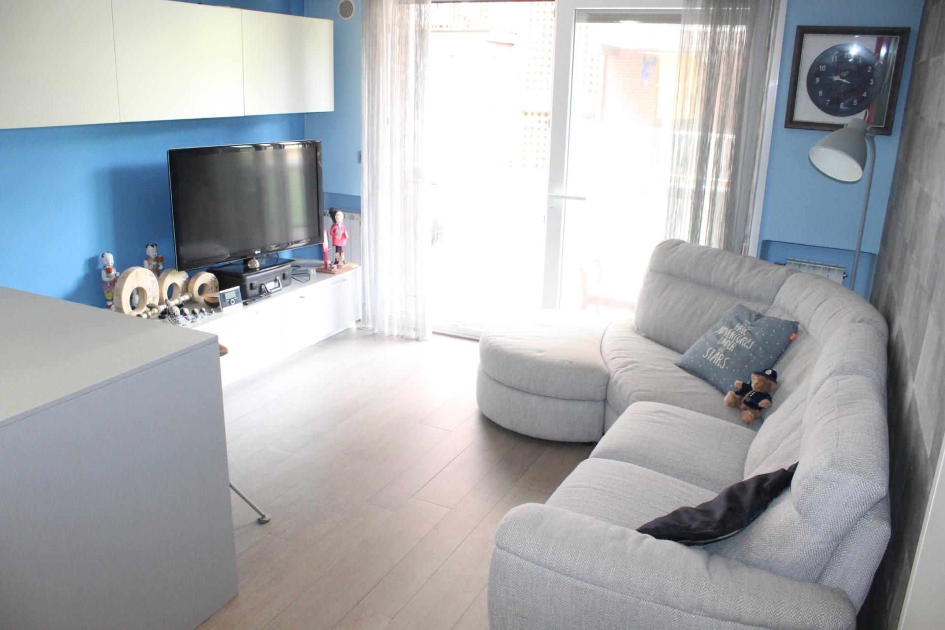 Sala d'estar de Pis en venda en Donostia - San Sebastián  amb Calefacció i Terrassa