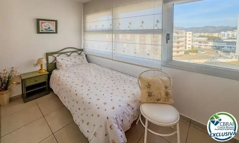 Bedroom of Apartments for sale in Roses  with Heating, Terrace and Furnished