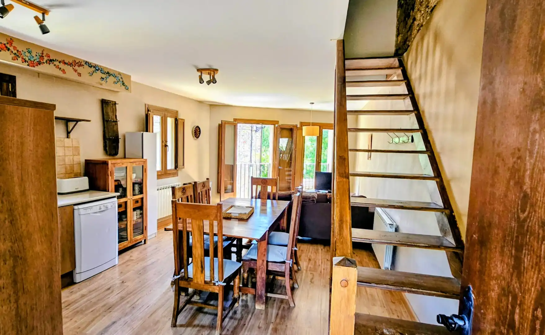 Comedor de Dúplex en venta en El Pont de Suert con Calefacción, Parquet y Amueblado