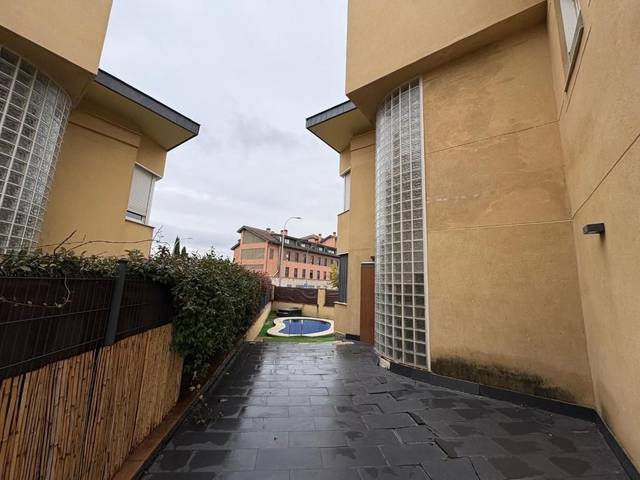 Casa-chalet en Venta en Corralejos - Campo de las Naciones