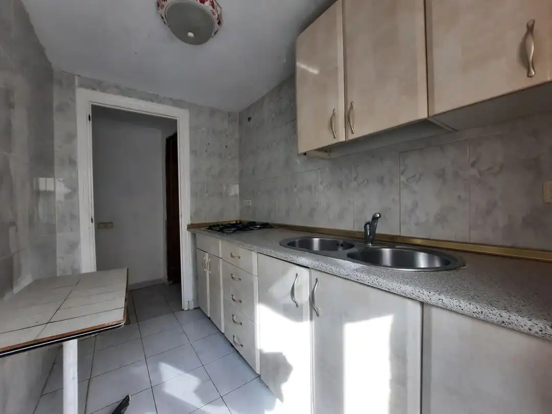 Cuina de Casa o xalet en venda en Escalona amb Balcó