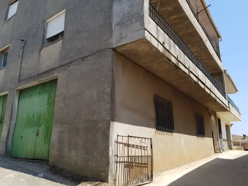 Vista exterior de Pis en venda en Mohedas de Granadilla amb Jardí privat