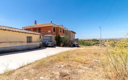 Casa o xalet en venda en Muelas del Pan amb Terrassa