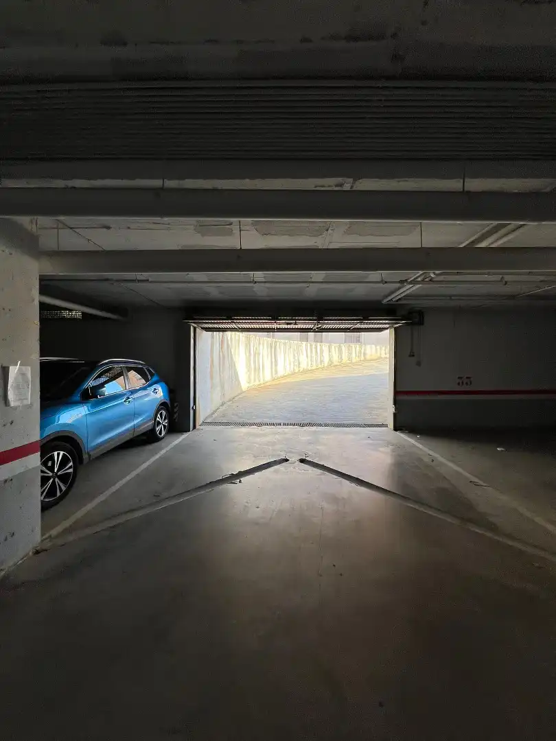 Einzelparkplatz zum Verkauf in Carrer Illes Canàries 82, imagen 2