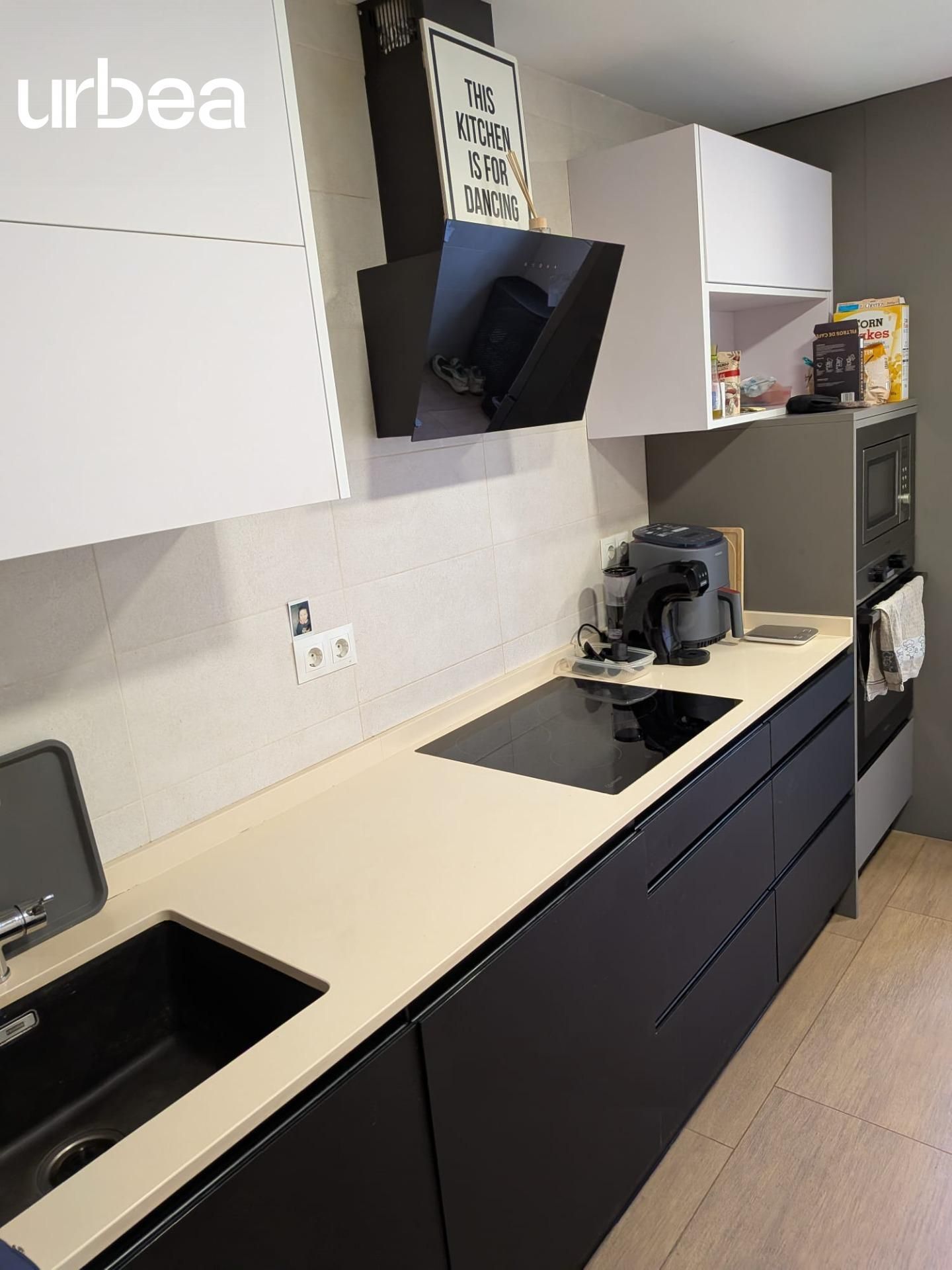 Kitchen of Flat for sale in Málaga Capital  with Air Conditioner, Private garden and Terrace