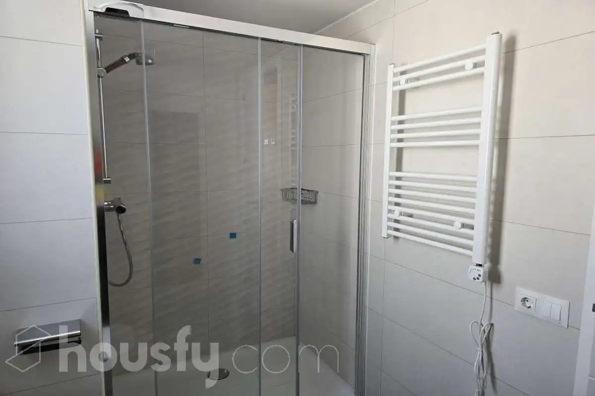 Badezimmer von Wohnung zur Miete in Sant Adrià de Besòs mit Klimaanlage und Balkon