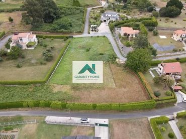 Terreny residencial en venda a Miño