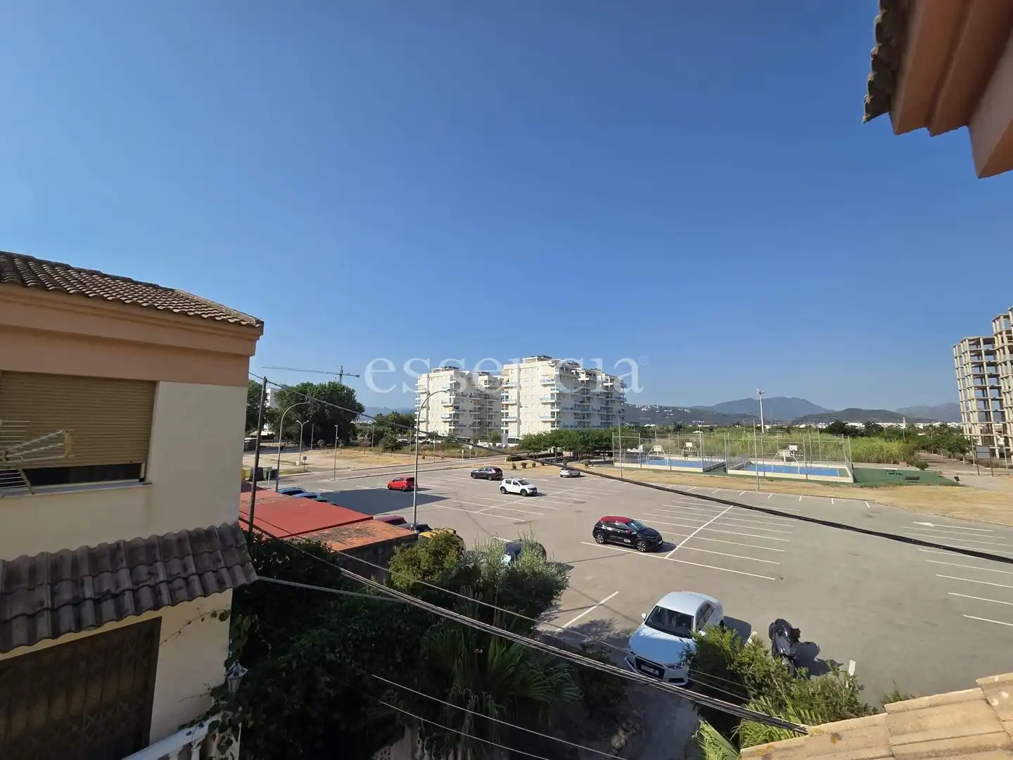 Casa adosada en venda a Piles