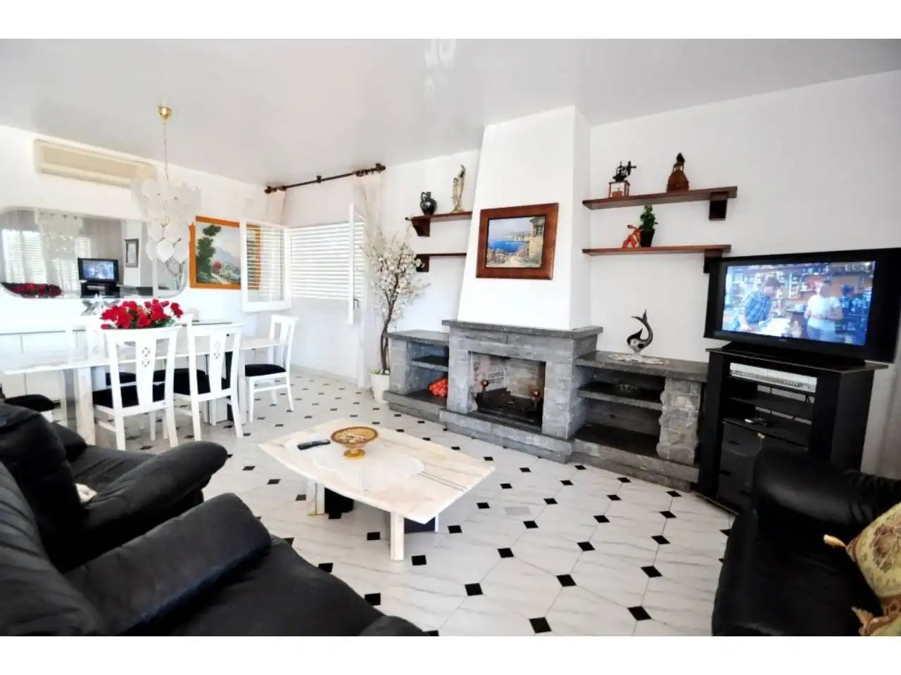 Sala d'estar de Casa o xalet en venda en Lloret de Mar amb Terrassa, Piscina i Moblat