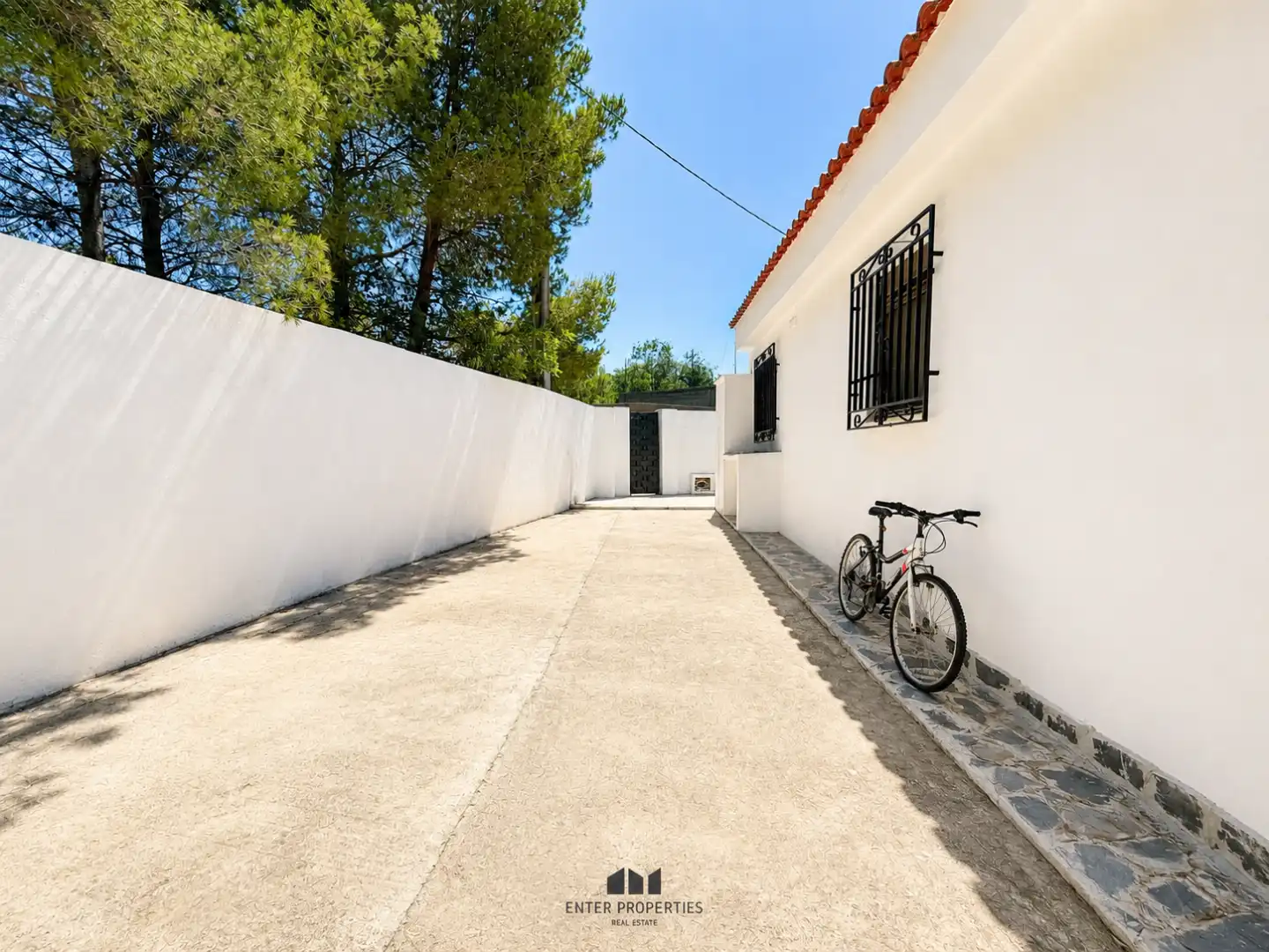 Vista exterior de Casa o chalet en venta en Olocau con Aire acondicionado, Calefacción y Terraza