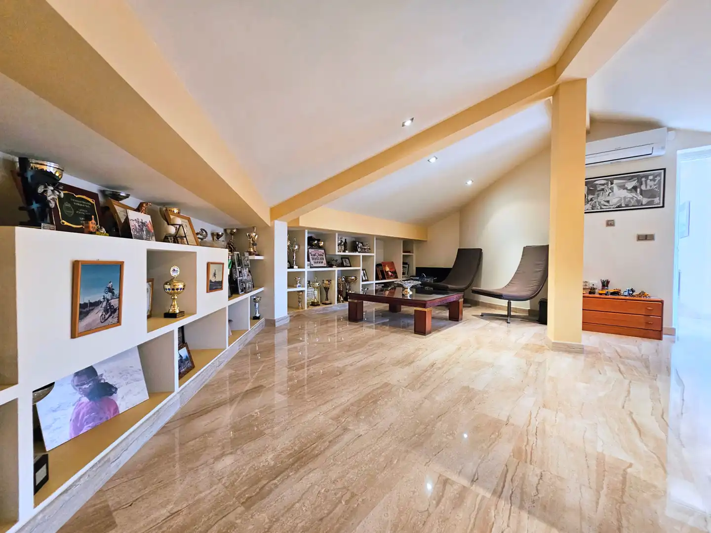 Sala de estar de Casa o chalet en venta en Cartagena con Aire acondicionado, Calefacción y Jardín privado